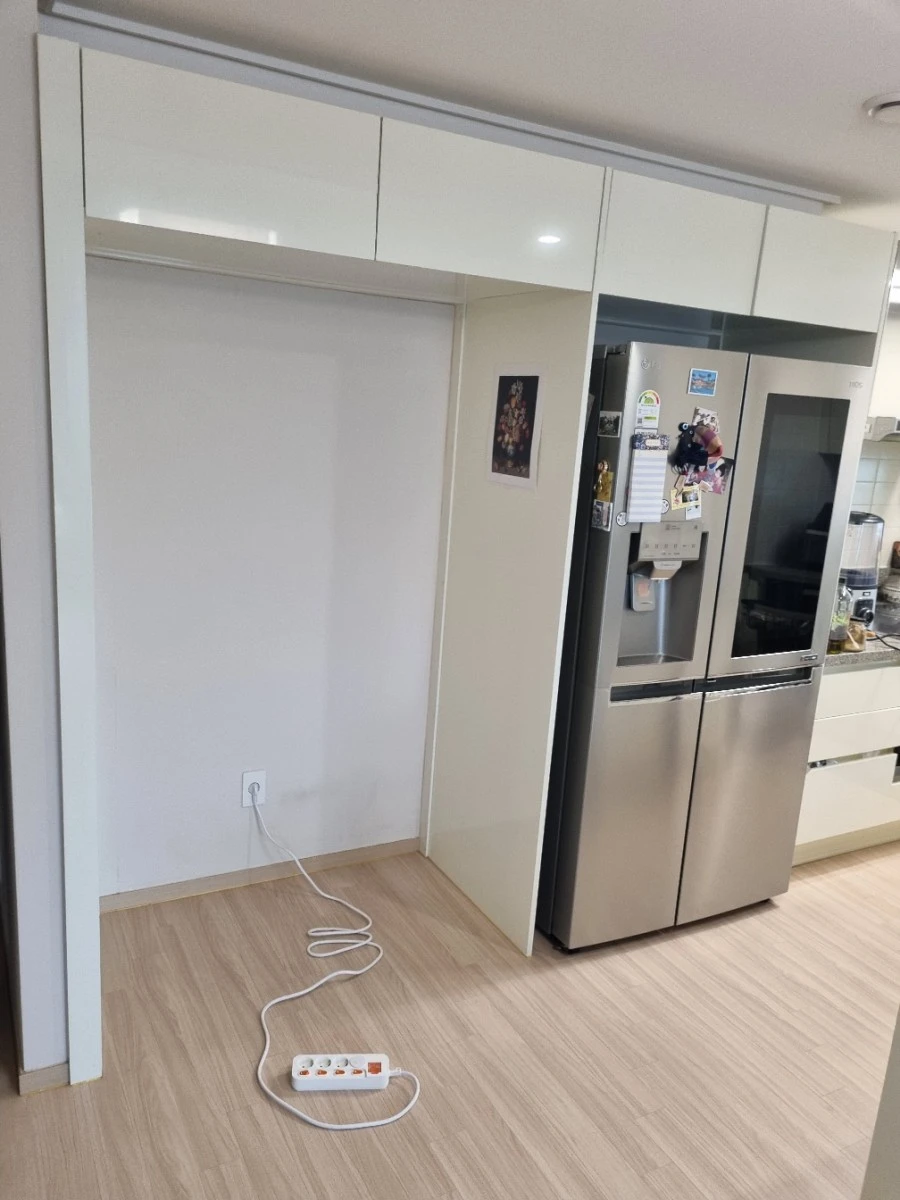 e편한세상 옥수파크힐스 냉장고장 거울문 시공 사진 2