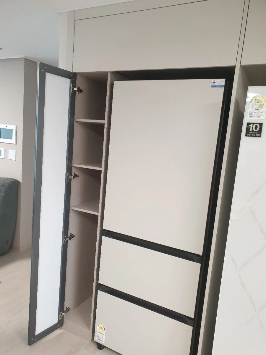 남양주 두산 알프하임 냉장고장 거울문 시공 사진 21