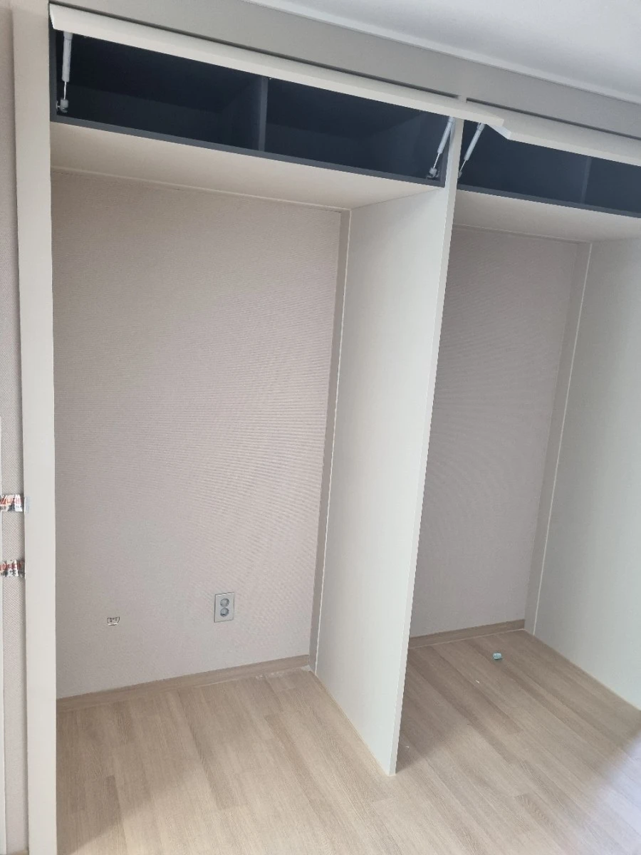 동탄역 롯데캐슬 전신거울 시공 사진 1
