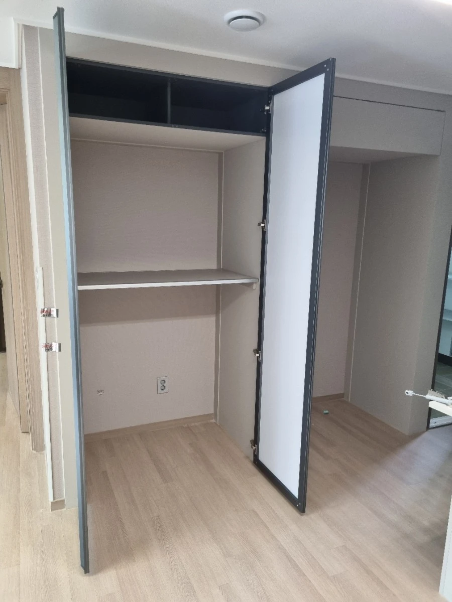 동탄역 롯데캐슬 전신거울 시공 사진 2