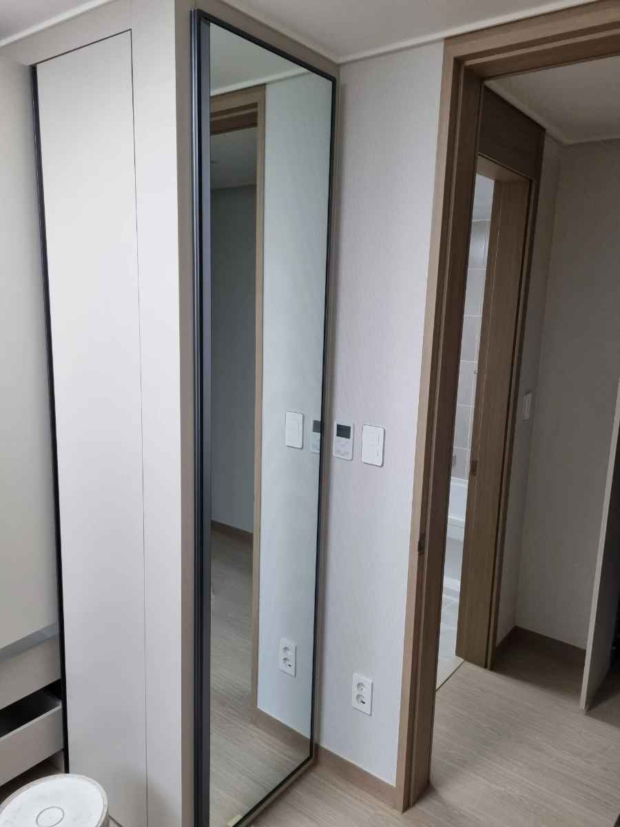 동탄호수 하우스디 전신거울 시공 사진 5