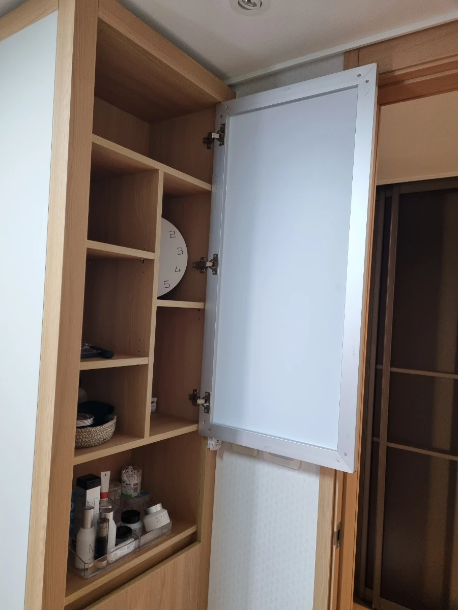 보라매자이 더 포레스트 신발장 거울문 시공 사진 6