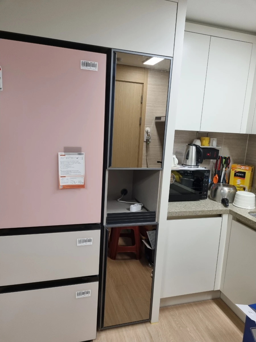 철산 롯데SK뷰 클래스티지 장식장 거울문 시공 사진 7