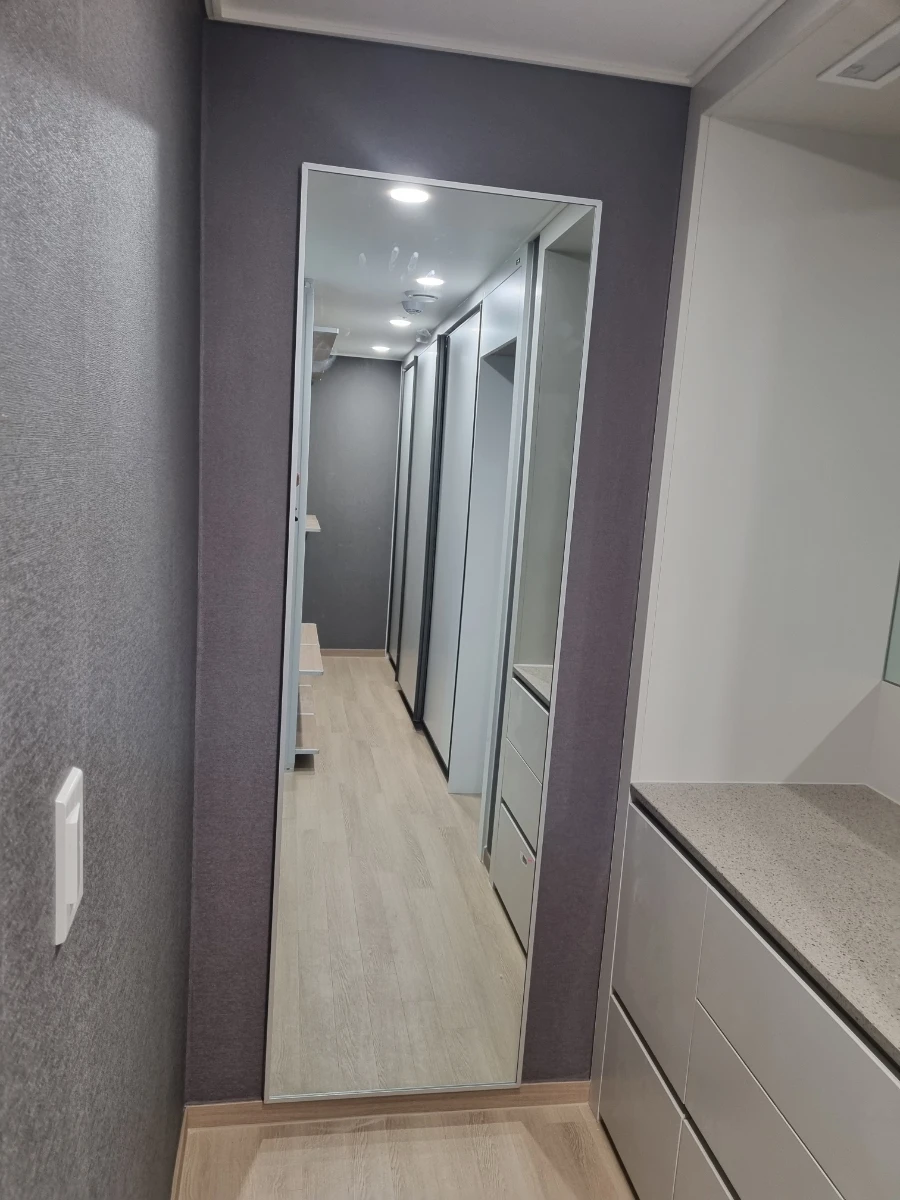 철산 롯데SK뷰 클래스티지 전신거울 시공 사진 5