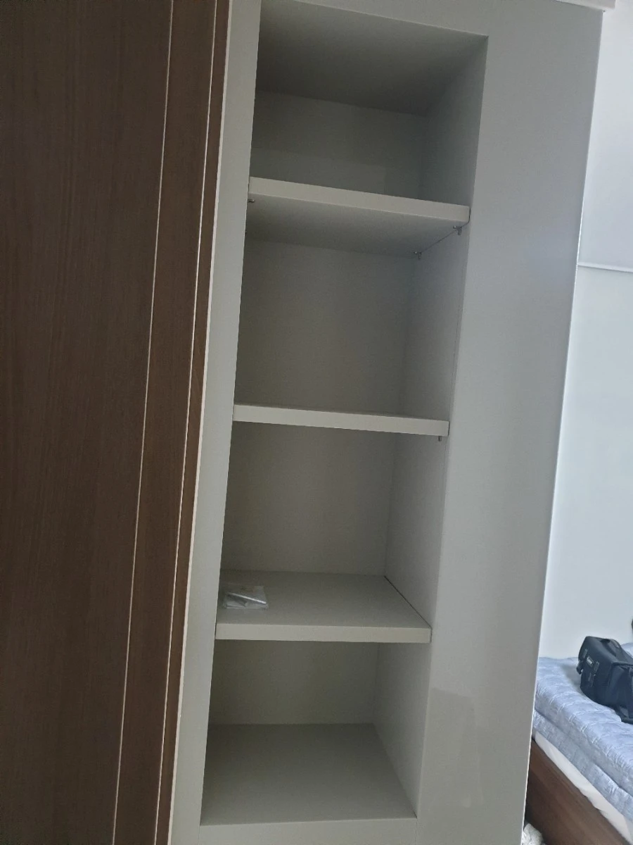 청주 대원칸타빌 더테라스 장식장 유리문 시공 사진 4