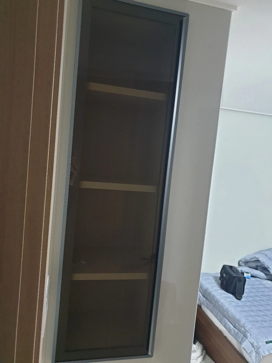 청주 대원칸타빌 더테라스 장식장 유리문 시공 사진 5