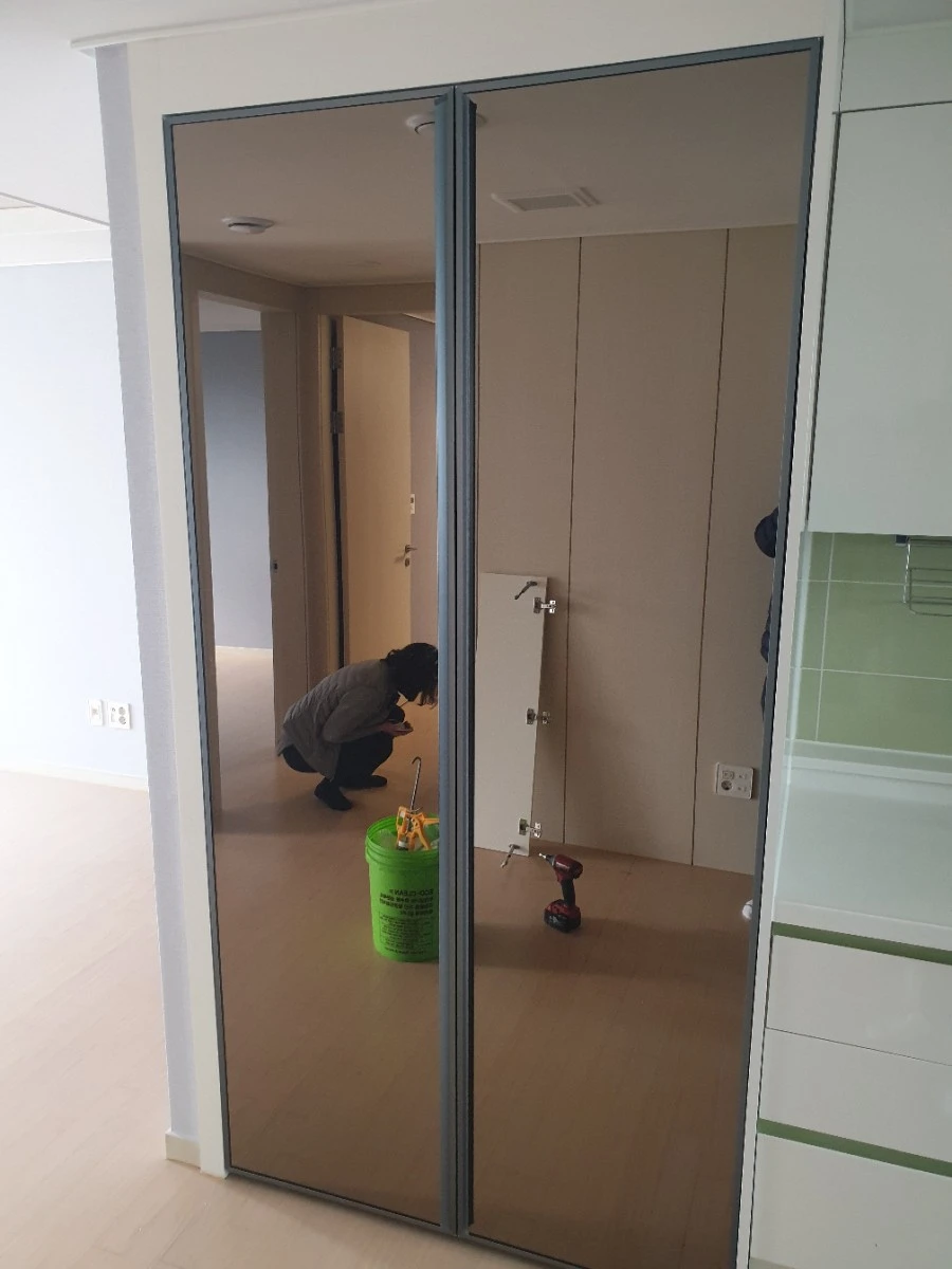 청주 대원칸타빌 더테라스 전신거울 시공 사진 2